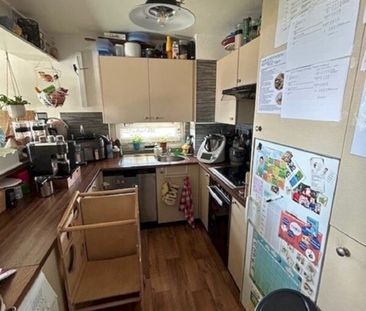 Au coeur d’un parc verdoyant, appartement de 4,5 pièces au 4ème étage - Photo 6