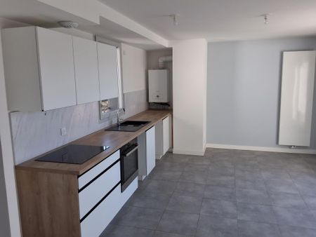 Location Appartement 2 pièces 41m² RUMILLY 74150 - Photo 3