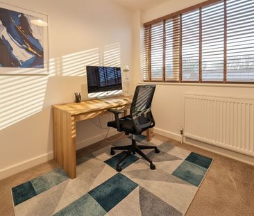 3 Bedroom End Terraced House To Rent - Photo 1