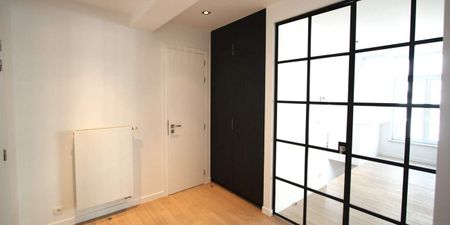 Appartement te huur in Elsene voor € 2.600 met 3 slaapkamers - Foto 2