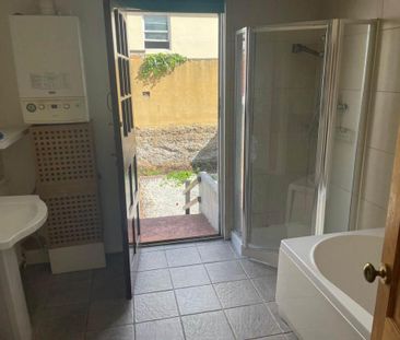 2 bedroom maisonette to rent - Photo 6