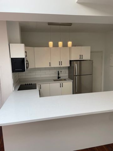 For Lease - 754 Queen Street Unit# 4, Toronto, Ontario - Photo 4