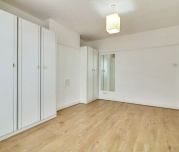 Cairnfield Avenue, London, NW2 - Photo 4