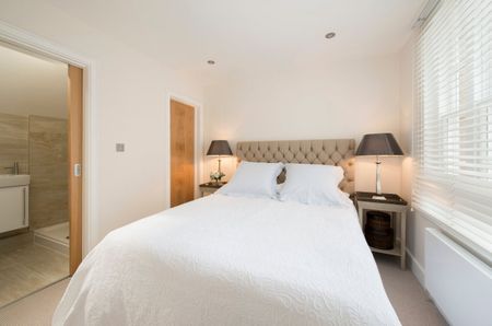 Beverston Mews, Marylebone, London, W1H - Photo 2