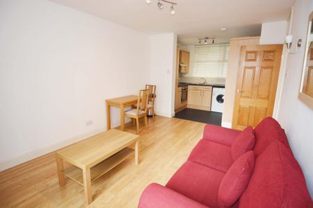 1 bedroom apartment to rent - Photo 2
