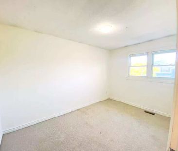 For Lease - 1540 Norwill Crescent, Oshawa, Ontario - Photo 5