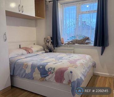 3 bedroom end of terrace house to rent - Photo 6