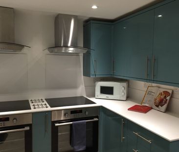 9 Bed End Terrace, Kensington, L7 - Photo 4