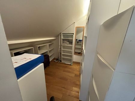 Très beau 2 pièces meublé en duplex 6ème & 7ème étage avec superbe vue - Photo 5