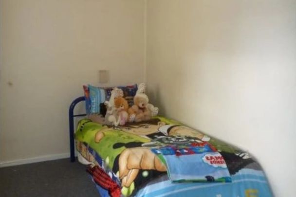 Comfortable Family Living in a Convenient Elizabeth North Location - Photo 1