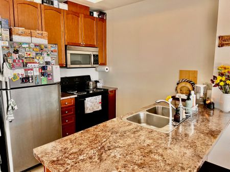 For Lease - 5010 Corporate Drive Unit# 422, Burlington, Ontario - Photo 3