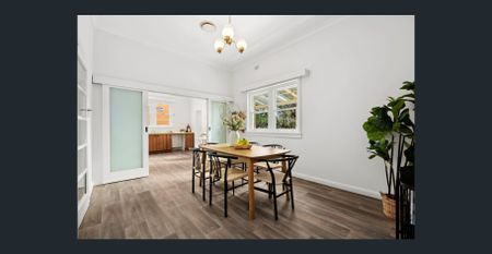 Expansive Federation Home in a Prime Location - Photo 4