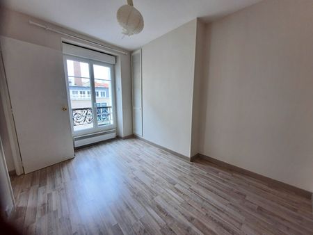 Location Appartement 3 pièces 38m² - Photo 2