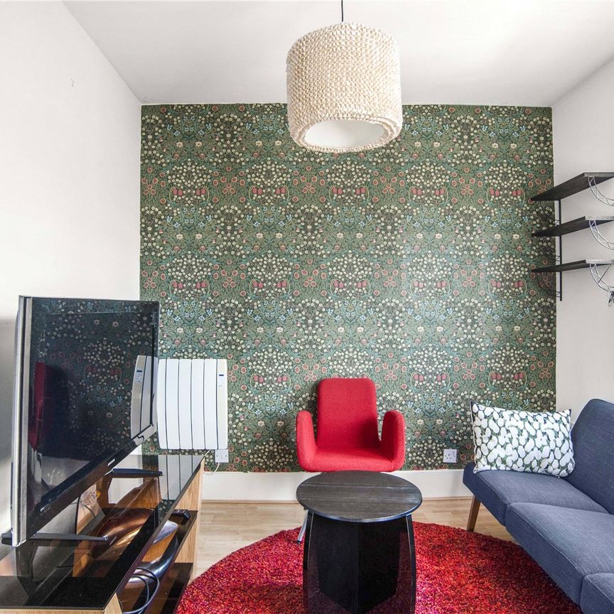 Celandine Drive, London, E8 3XF - Photo 1