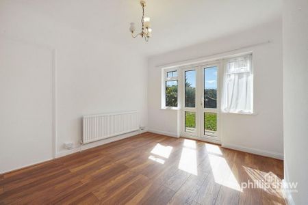 3 bedroom semi-detached house to rent - Photo 5