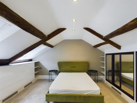 3 bedroom penthouse to rent - Photo 2