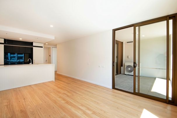 Stylish 2 Bedroom Apartment in Dickson Centre - Photo 1