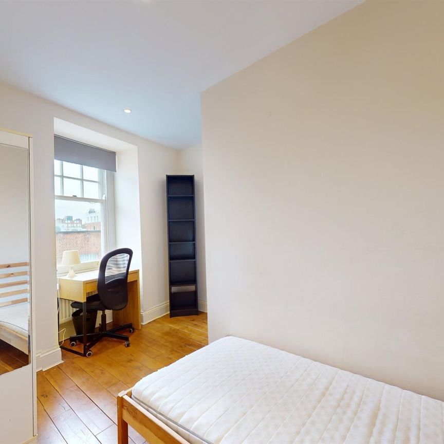 3 bedroom property to let - Photo 1