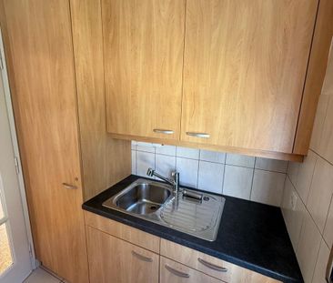 Appartement de 2.5 pièces au 1er étage dans un quartier calme - Photo 3