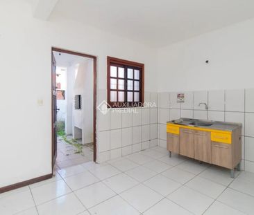 Casa com 3 quartos e 84m² para alugar em Hípica, Porto Alegre. - Photo 2