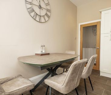 4 bedroom maisonette to rent - Photo 2
