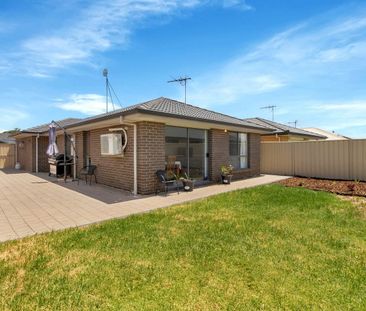 17 SASHA DRIVE, Munno Para West, SA 5115 - Photo 1