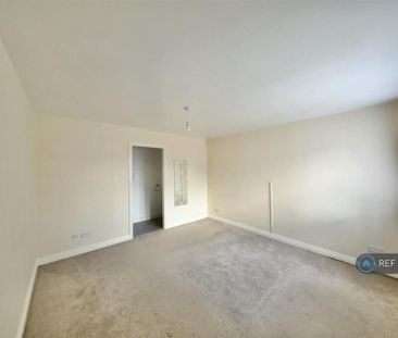 3 bedroom bungalow to rent - Photo 1
