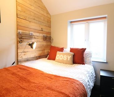 1 bedroom in a house share to rent - Photo 3