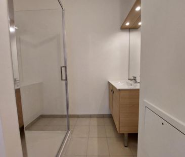 Location Appartement 1 pièce 19m² LOUVIERS 27400 - Photo 2