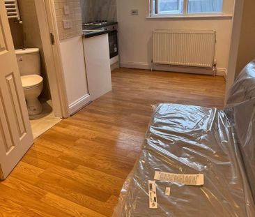 Studio to rent - Photo 5