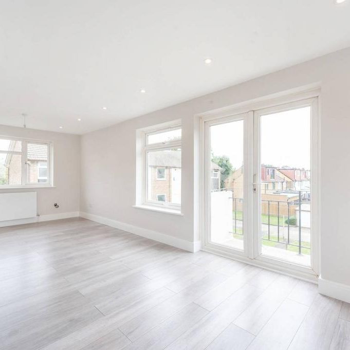 2 bedroom flat to rent - Photo 1