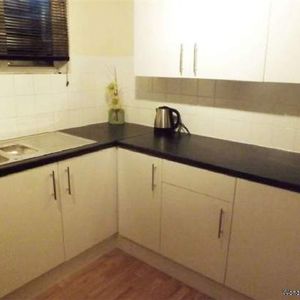 3 bedroom property to rent in Enfield - Photo 3