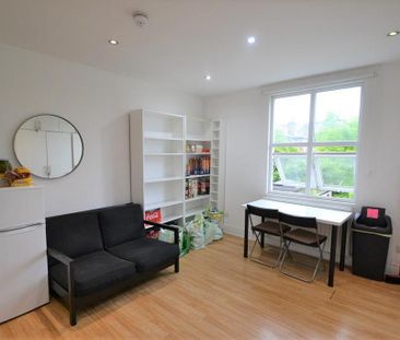 House share to rent - Photo 1
