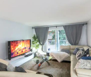 2-Bed/2-Bath in Terra Losa – Near Shops, Transit, WEM | Edmonton - Photo 1