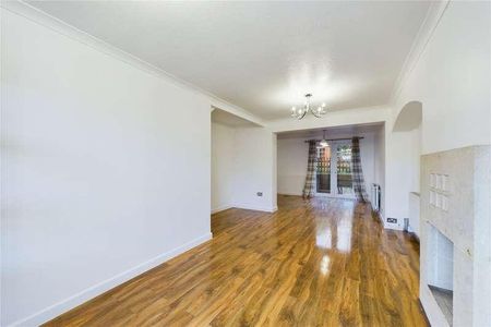 Evergreen Road, Frimley, Camberley, Surrey, GU16 - Photo 4