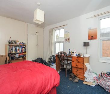 4 bedroom terraced house to rent - Photo 4
