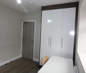 Flat 2 Eldon Street, Preston - Photo 4