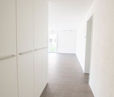 Appartement de 2,5 pièces au rez-de-chaussée avec sièges directemen... - Foto 3