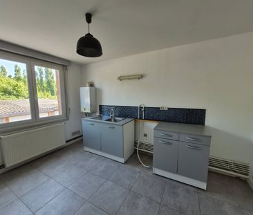 Location Appartement 3 pièces 72m² LENS 62300 - Photo 5