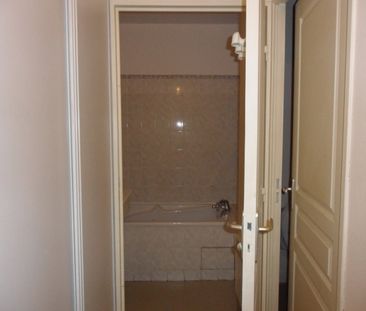Location Appartement 1 Pièce 35 m² - Photo 2