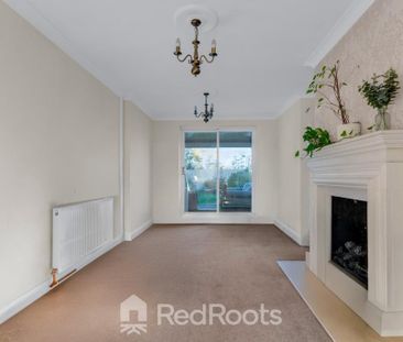 3 bedroom semi-detached house to rent - Photo 3