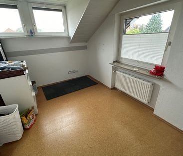 Besondere Gelegenheit! Obergeschosswohnung mit viel Platz - Photo 6