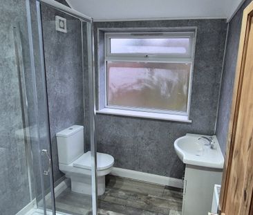 High Street - Photo 6