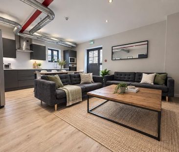 6 bedroom house to rent - Photo 2