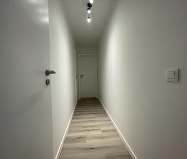 Gerenoveerd appartement met 2 slaapkamers in het centrum - Photo 5