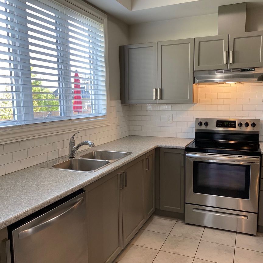 For Lease - 5 KENNEDY Avenue, Collingwood, Ontario - Photo 1