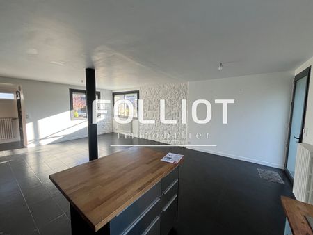 A LOUER - Maison à Fougères - Photo 5