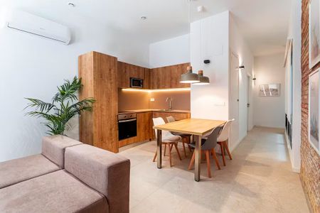 Avinguda de la Constitució, Valencia, Valencian Community 46009 - Photo 2