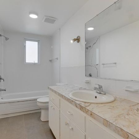 🏠 5½ RDC (semi-meublé) À LOUER à CHARLESBOURG – 3 CHAMBRES – 1 500 $/MOIS _ Disponible immédiatement! - Photo 4