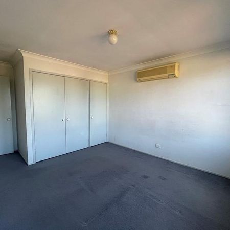 Convenient Living in the Heart of St Marys - Photo 2
